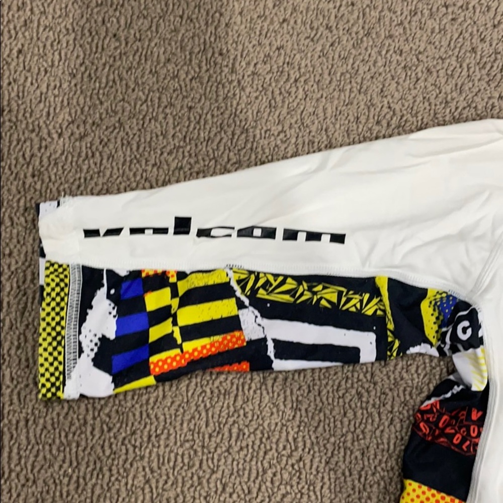 Boy’s Rashguard - Picture 2 of 4